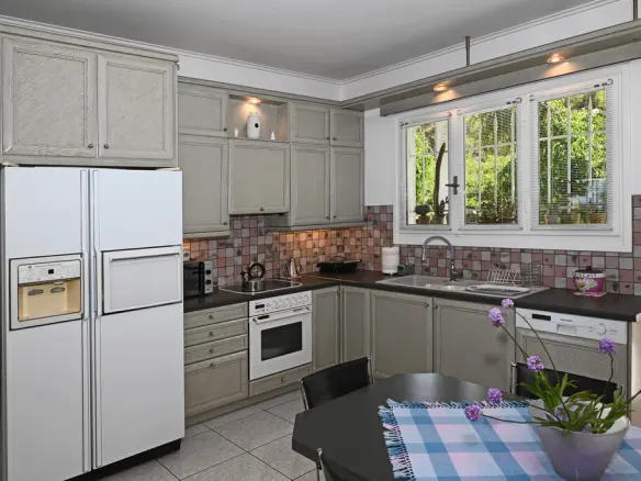 Villa Of 350 M² In Attica