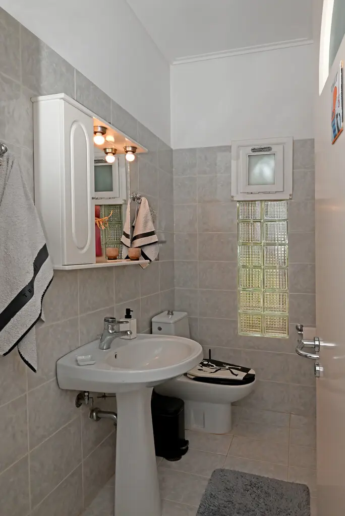 Villa Of 350 M² In Attica