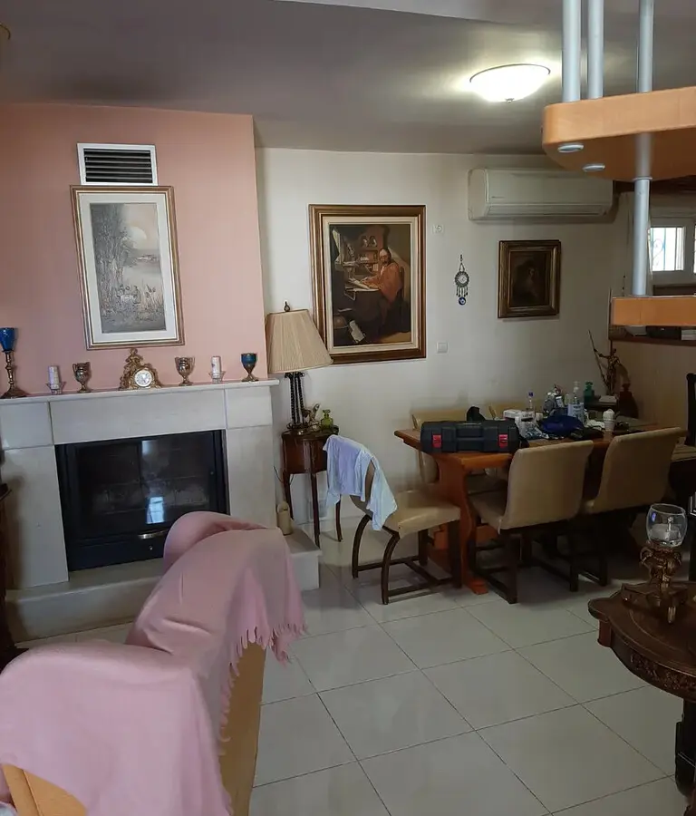Maisonette Of 130 M² In Euboea