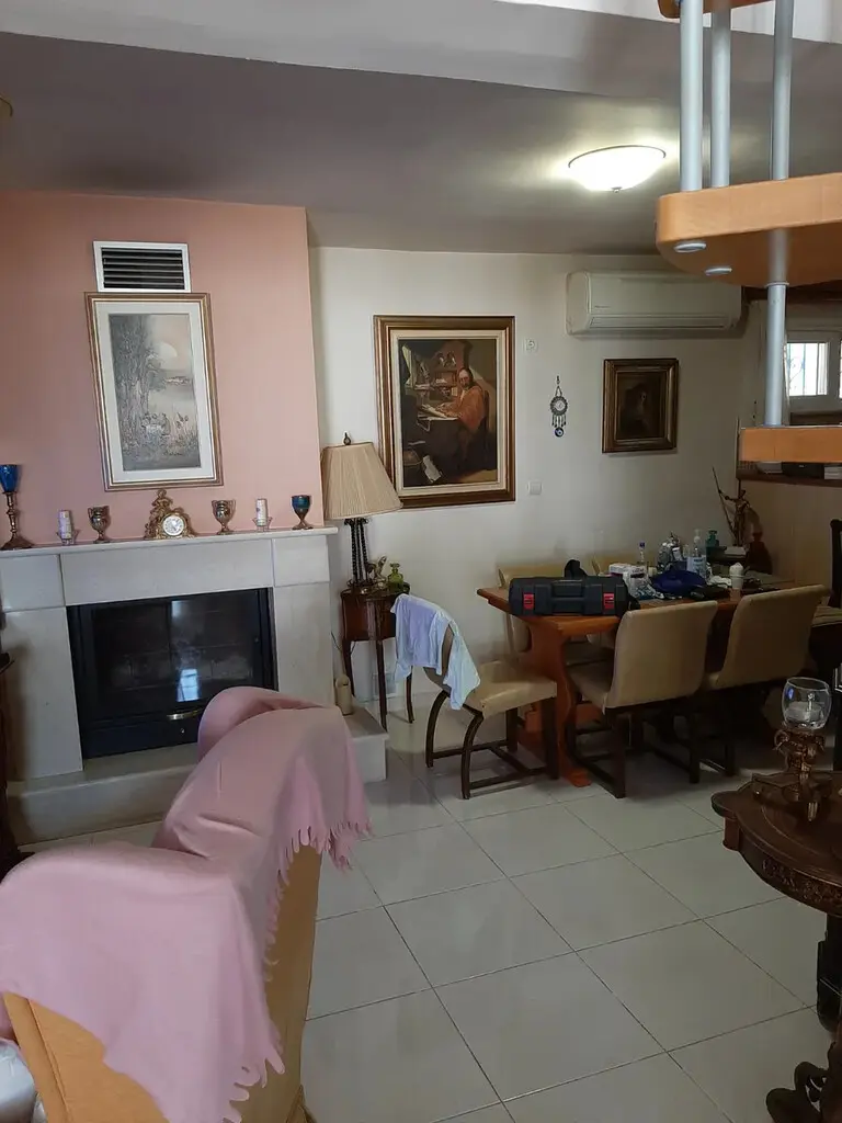 Maisonette Of 130 M² In Euboea