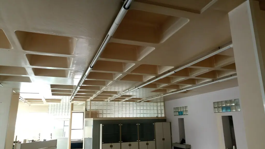 Commercial Property Of 560 M² In Athens