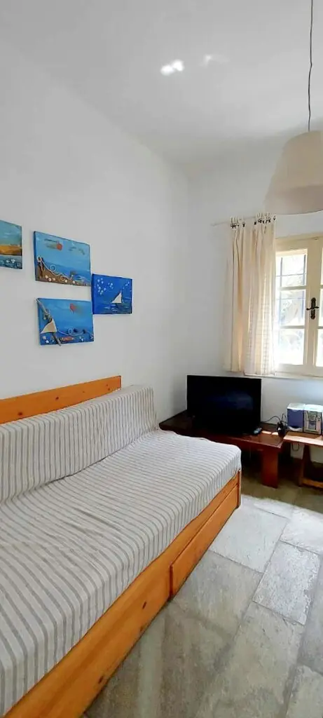 Detached House Of 56 M² In Volos-pilio