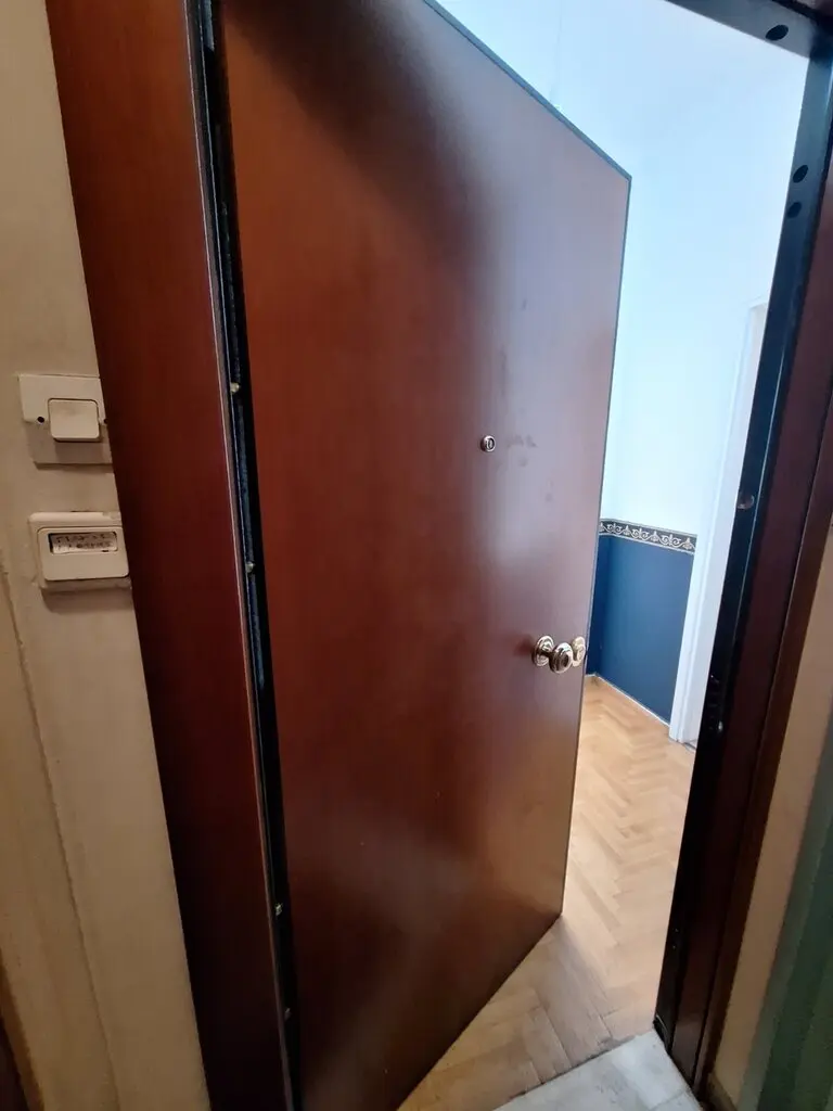 Flat Of 72 M² In Athens