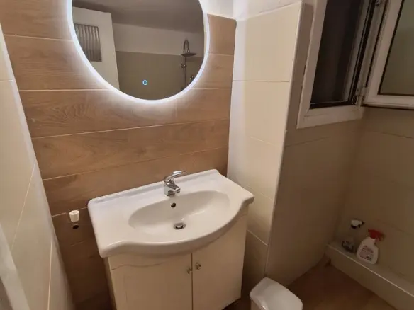 Flat Of 72 M² In Athens