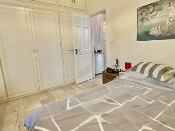 Flat Of 120 M² In Athens