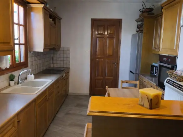 Flat Of 120 M² In Athens
