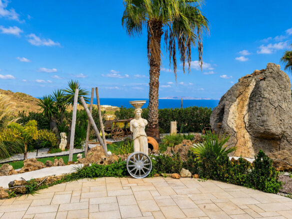 Elegant 7-bedroom Estate With Pool, Guest House & Sea Views Near Agia Pelagia, Heraklion