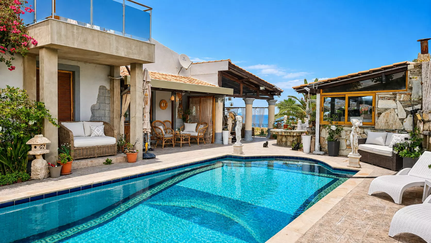 Estate Of 7 Bedrooms With Pool And Guest House In Agia Pelagia, Heraklion