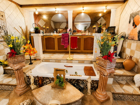 Elegant 7-bedroom Estate With Pool, Guest House & Sea Views Near Agia Pelagia, Heraklion