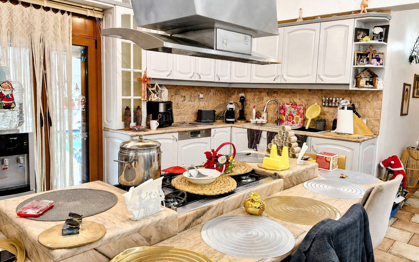 Elegant 7-bedroom Estate With Pool, Guest House & Sea Views Near Agia Pelagia, Heraklion