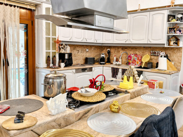Elegant 7-bedroom Estate With Pool, Guest House & Sea Views Near Agia Pelagia, Heraklion