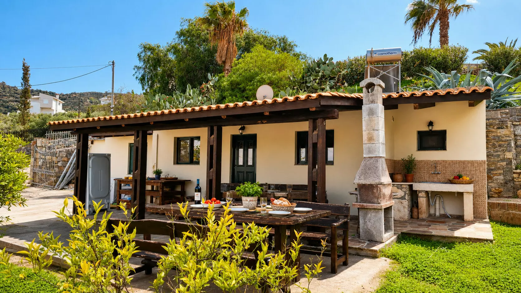 Estate Of 7 Bedrooms With Pool And Guest House In Agia Pelagia, Heraklion