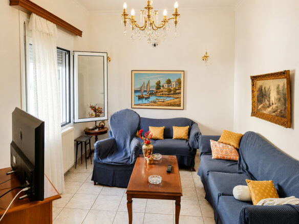 2–3 Bedroom House In Kaminia, Heraklion City, Crete