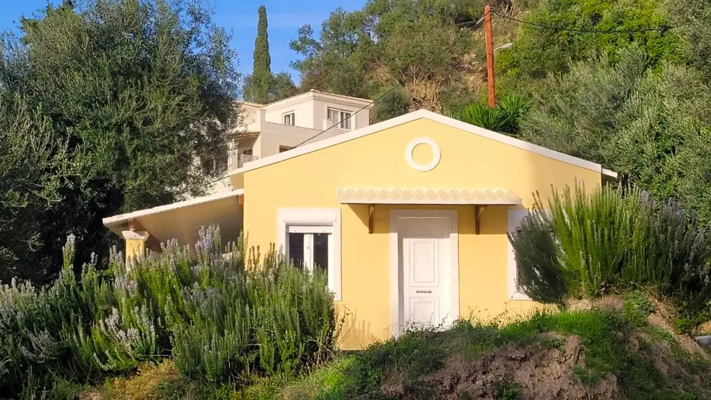 Detached House Of 224 M² In Corfu
