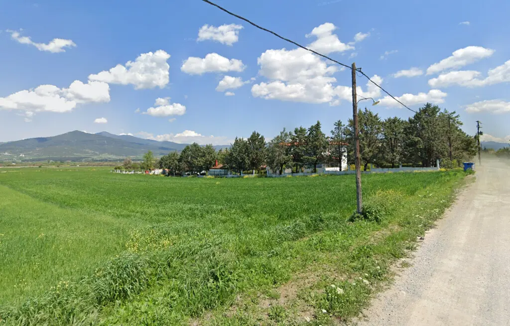 Land Of 4650 M² In The Suburbs Of Thessaloniki