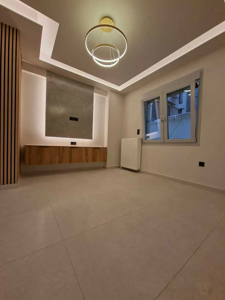 Стан од 65 м² во Атина