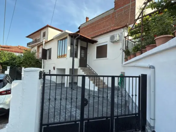 Detached House Of 105 M² On The Olympic Coast