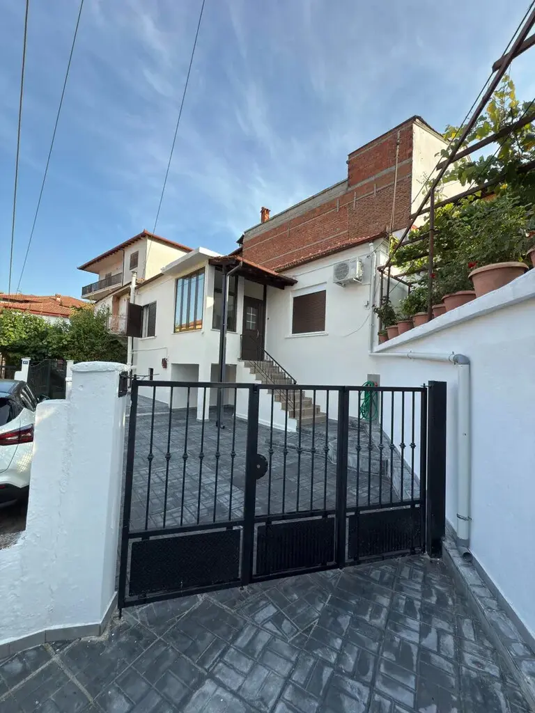 Detached House Of 105 M² On The Olympic Coast