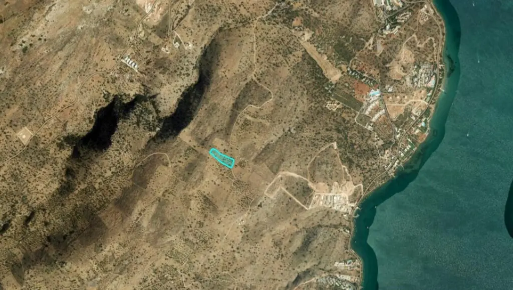 Land Of 5826 M² In Crete
