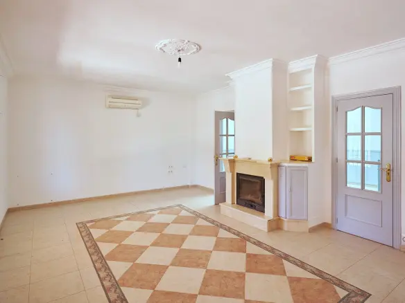 Apartment Of 430 M² In Olvera, Andalusia