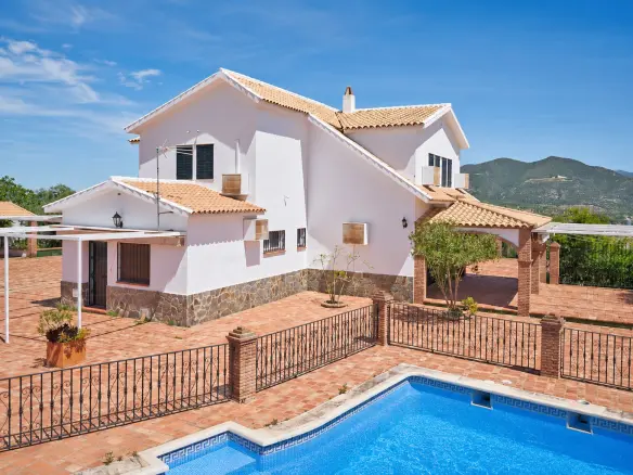 Apartment Of 430 M² In Olvera, Andalusia