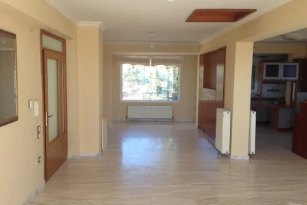 Maisonette Of 220 M² In Kavala