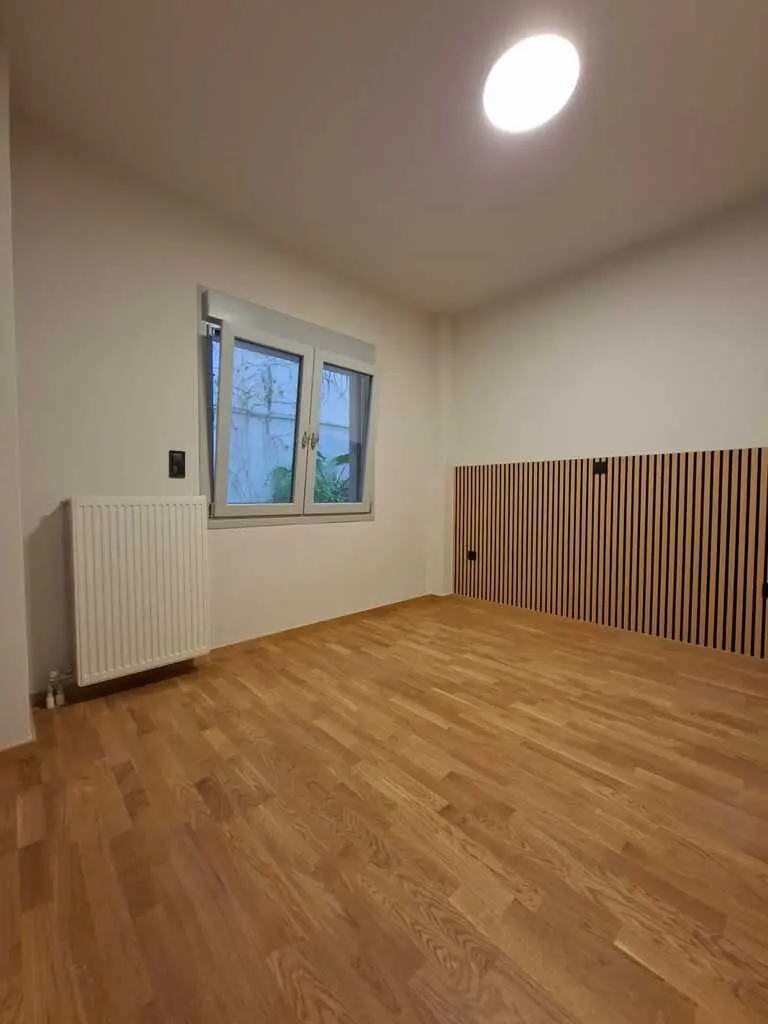 Стан од 65 м² во Атина