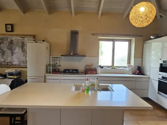 Detached House Of 262 M² In Crete