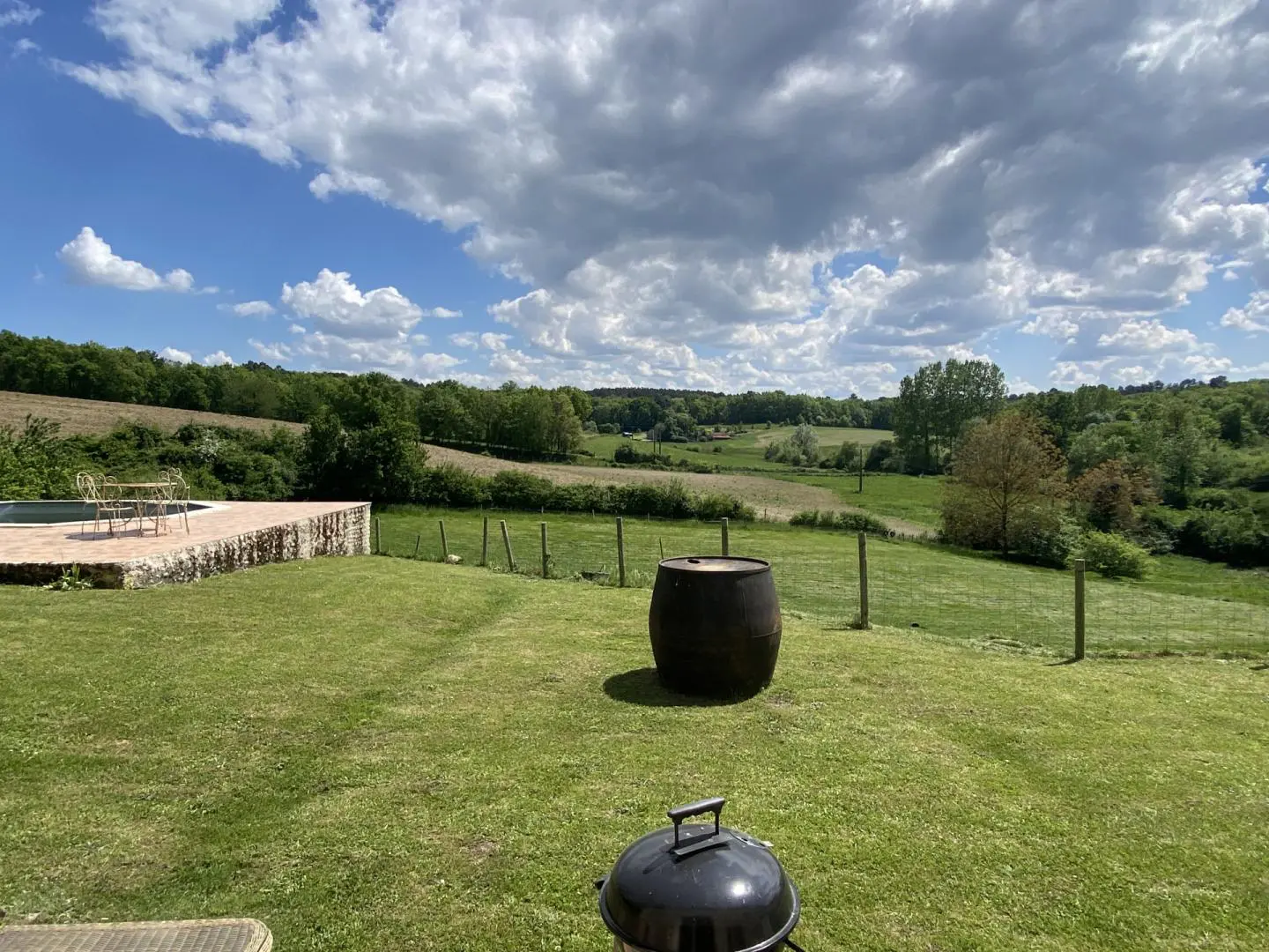 Country House Near Aubeterre With 2 Guest Houses And Land