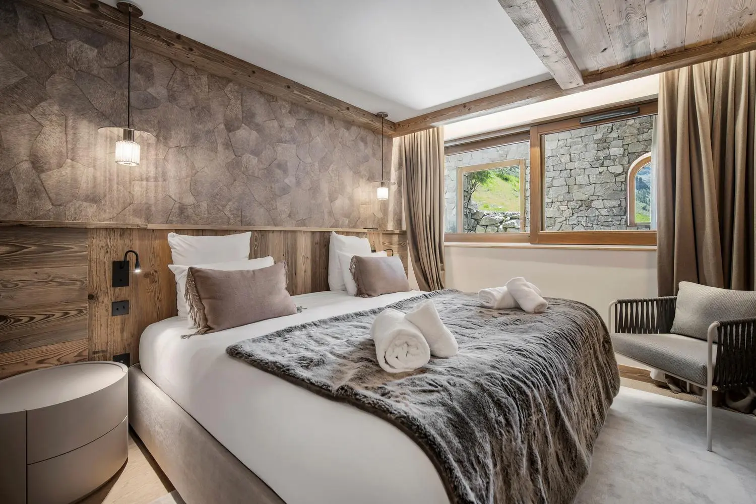 5 Bedroom Ski Apartment In Proximity To Val-d’isère, Savoie