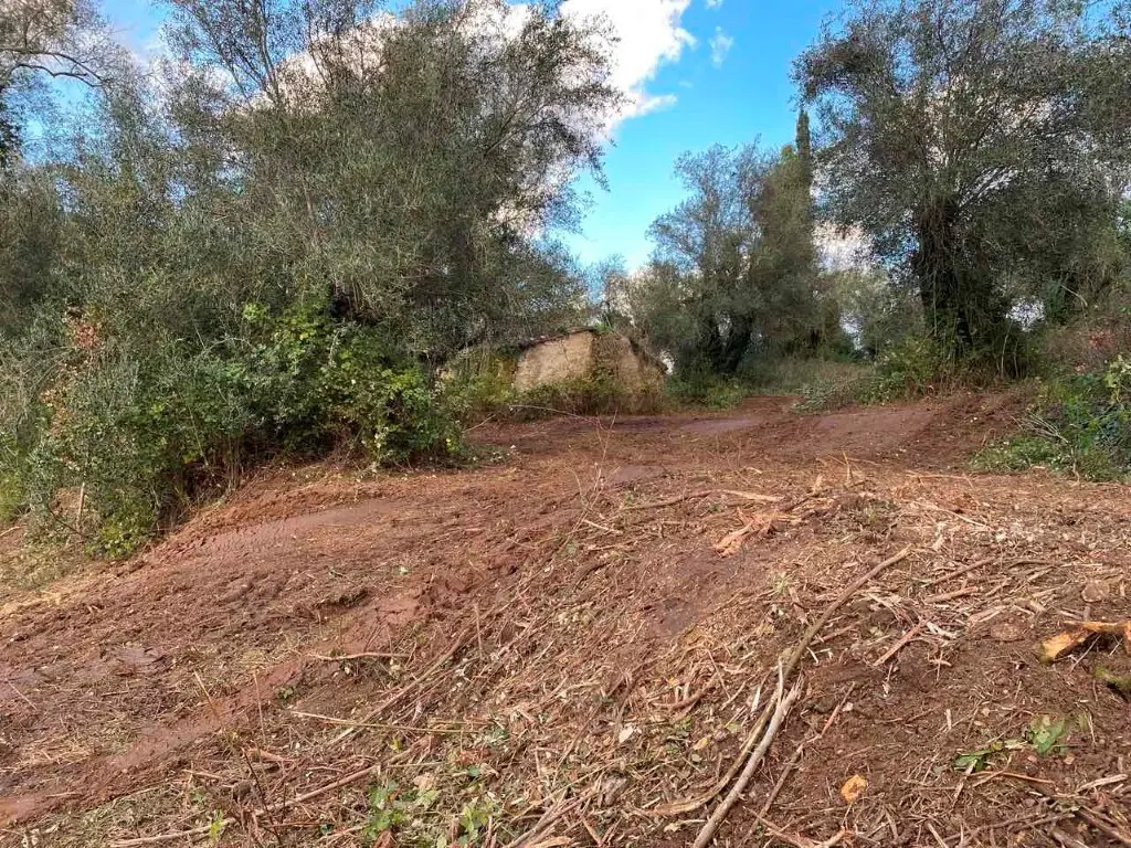 Land Of 4028 M² In Corfu