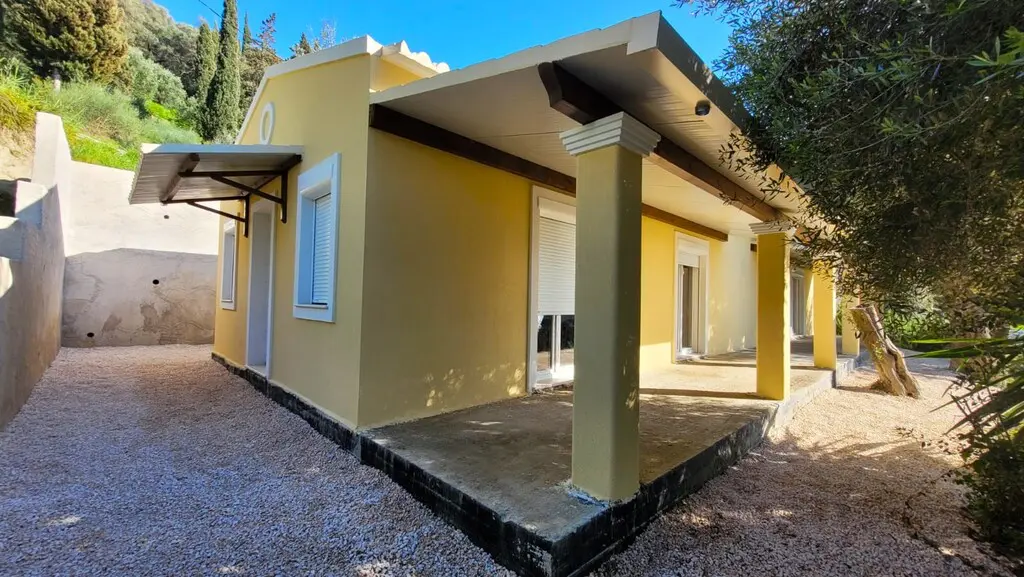 Detached House Of 224 M² In Corfu