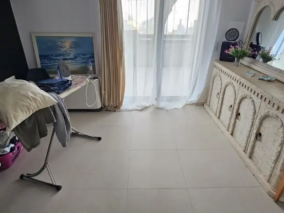 Detached House Of 262 M² In Crete