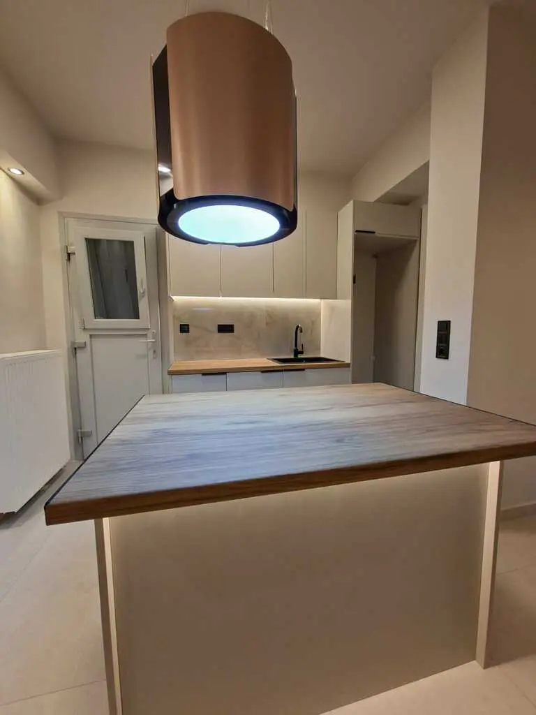 Стан од 65 м² во Атина
