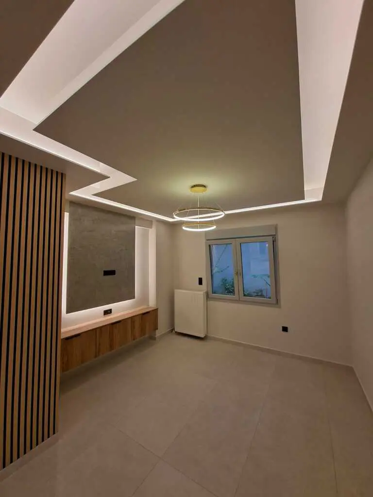Стан од 65 м² во Атина