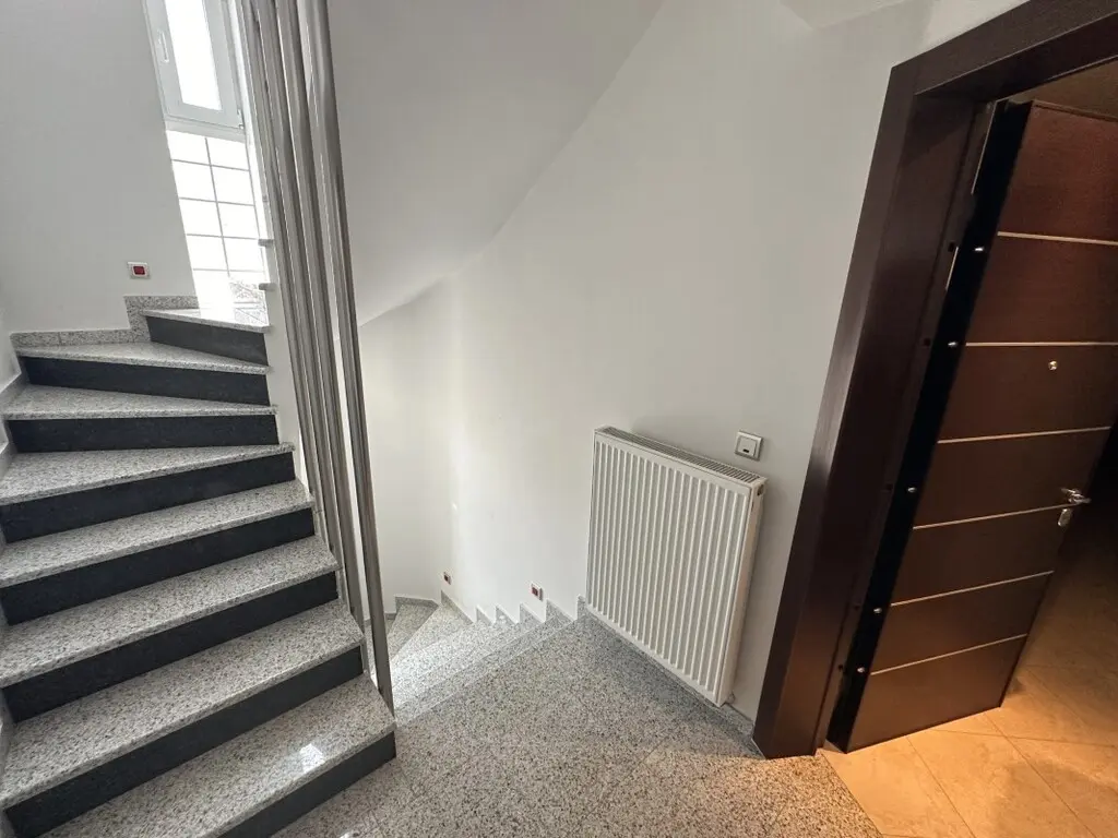Detached House Of 415 M² In Thessaloniki