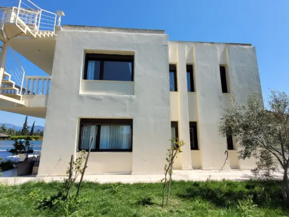 3-bedroom Villa In Thermi, Greece (167 M²)