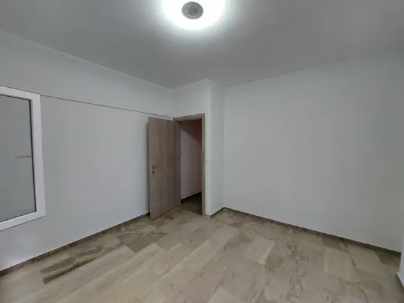 2-bedroom Flat In Kalamaria, Greece (125 M²)