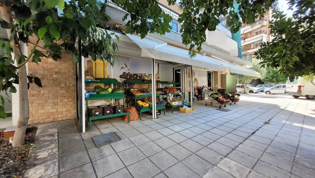 Commercial Property Of 360 M² In Thessaloniki