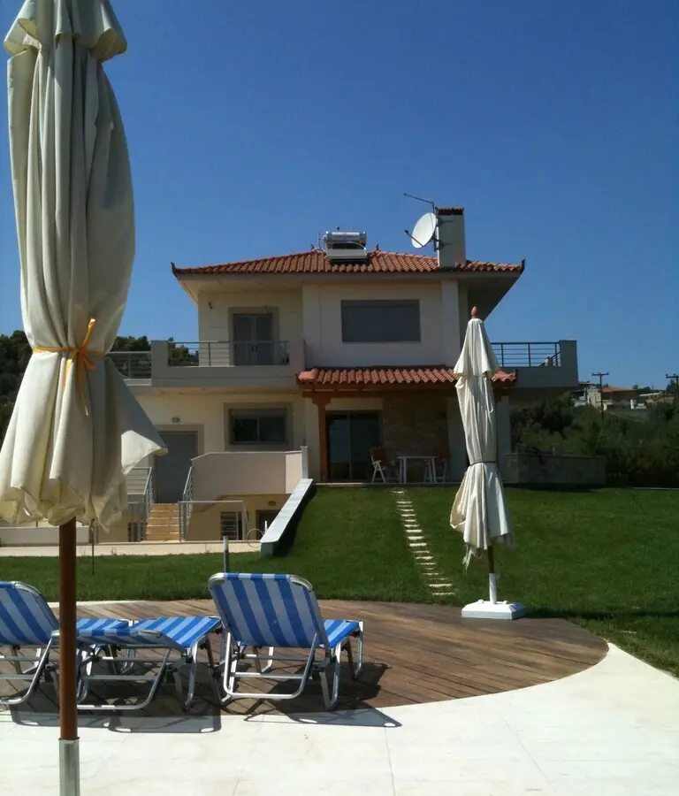 Maisonette Of 250 M² In Euboea Island
