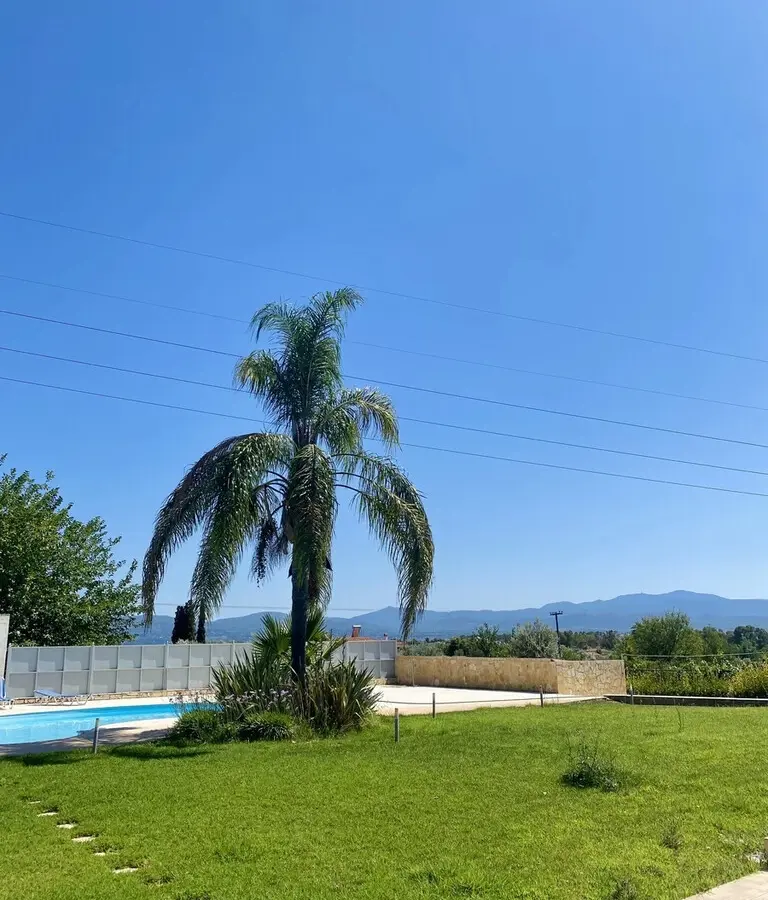 Maisonette Of 250 M² In Euboea Island