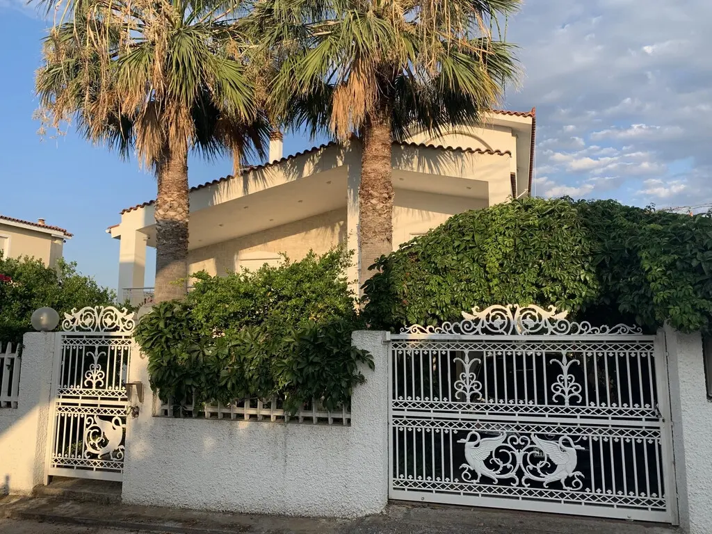 Detached House Of 267 M² In Peloponnese