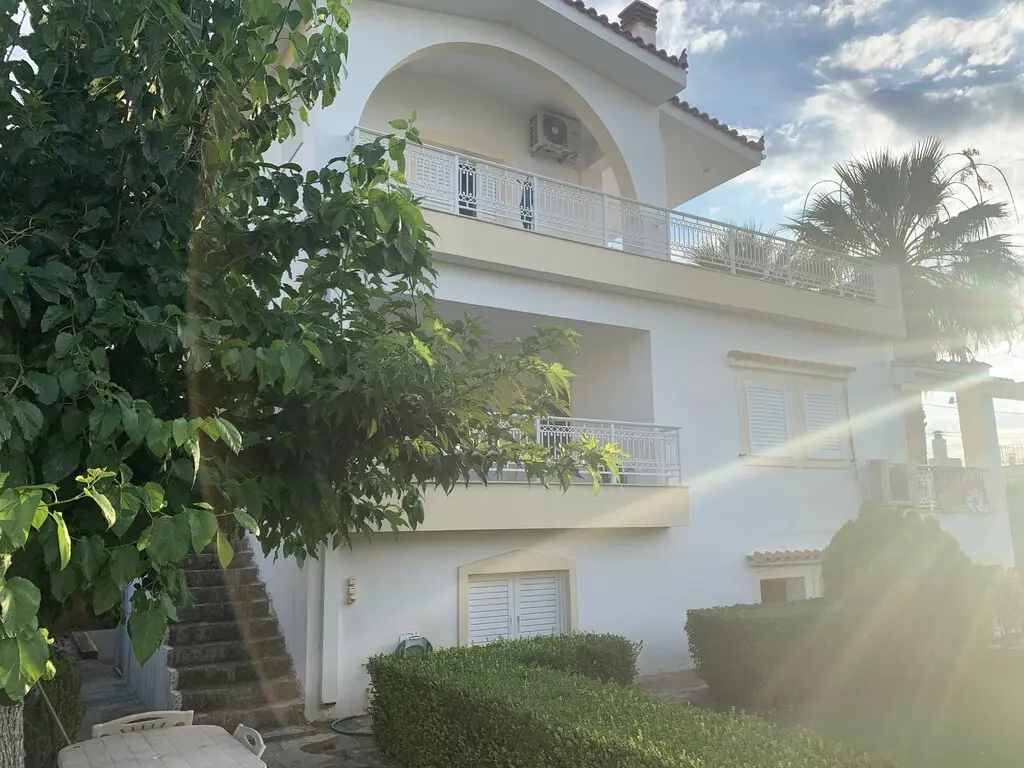 Detached House Of 267 M² In Peloponnese
