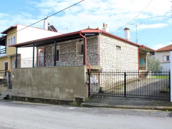 Detached House Of 105 M² In Central Greece