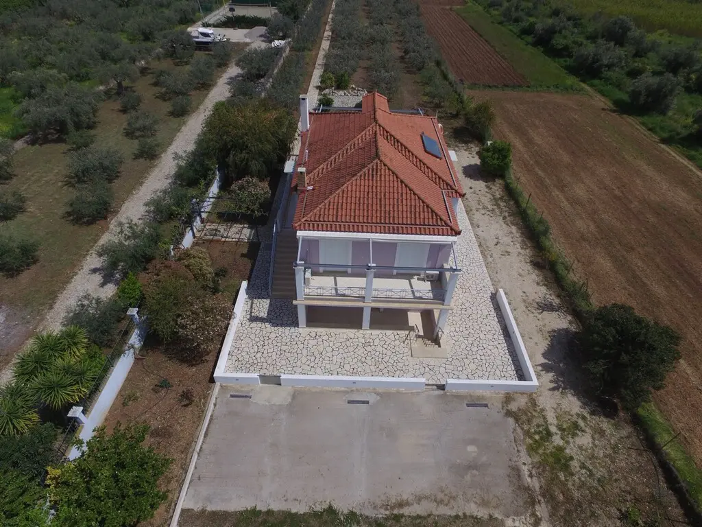 Villa Of 240 M² In Eastern Peloponnese