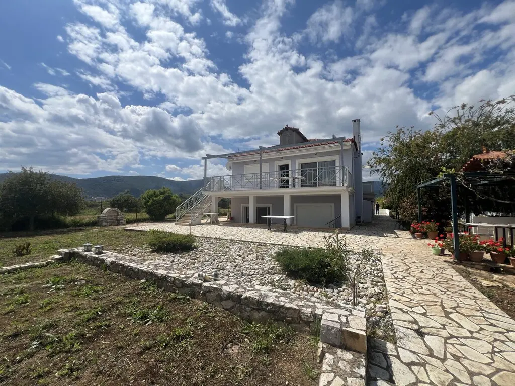 Villa Of 240 M² In Eastern Peloponnese