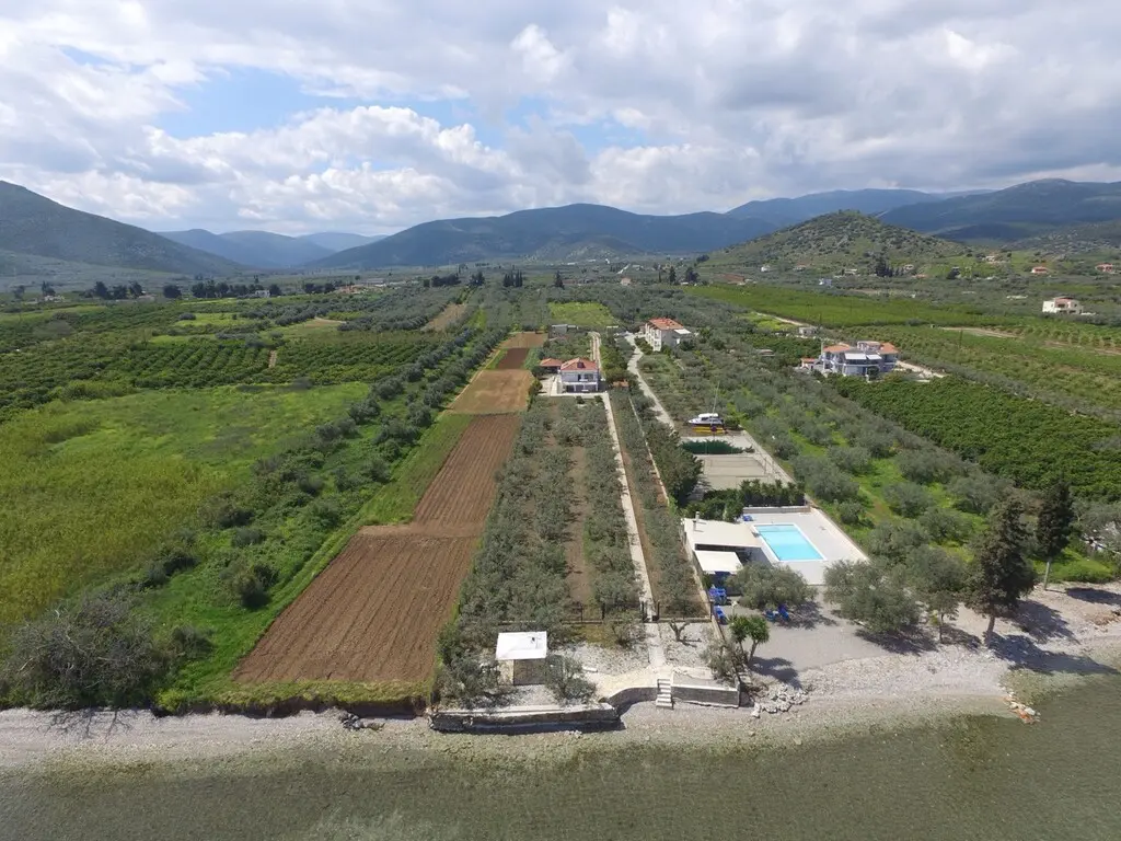 Villa Of 240 M² In Eastern Peloponnese