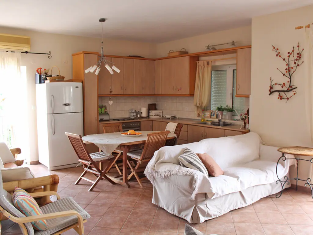 Detached House Of 380 M² In Central Greece