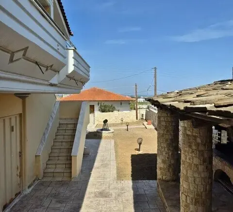 6-bedroom Detached House In Sikiona, Greece (250 M²)