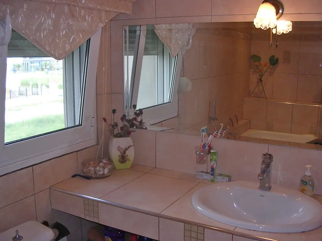 Detached House Of 240 M² On The Olympic Coast